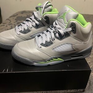 AIR JORDAN 5
RETRO (GS)
D@3734 003